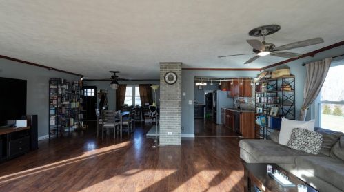 275 Willow Dr, Zanesville OH  43701-1252 exterior