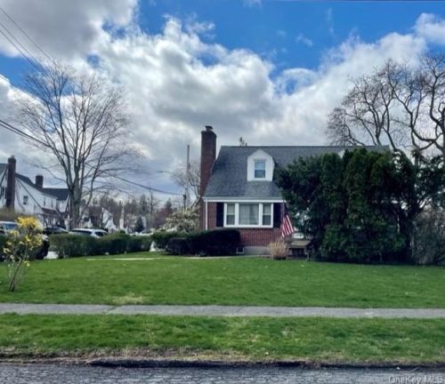 31 Thompson Ave, White Plains, NY 10603-3340
