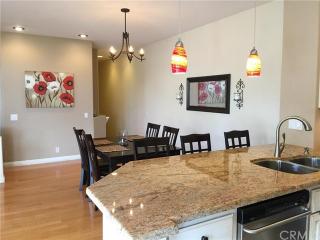 1237 Country Glen Way, Anaheim, CA 92808-2617