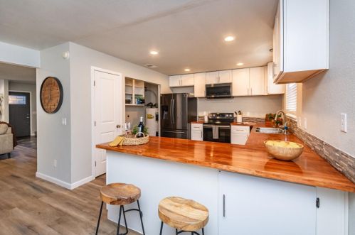 7434 Ranch Ave, Citrus Heights CA  95610-7462 exterior