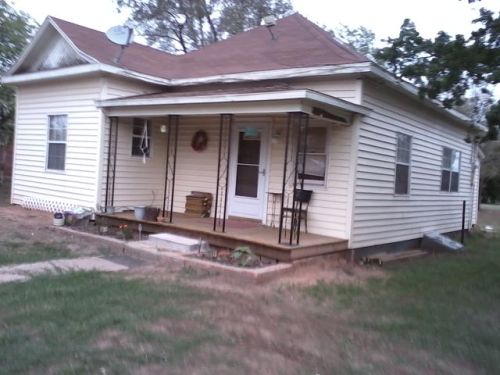 302 Lacy Ave, Butler, OK 73625-9512