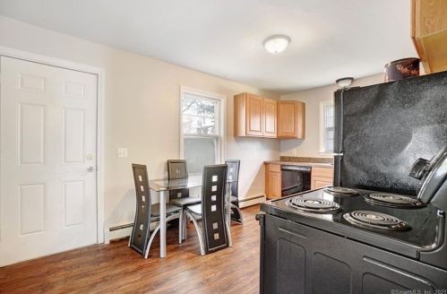 20 Shelley St, Waterbury CT  06705-1127 exterior