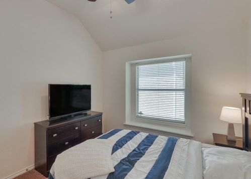 2605 Cross Haven Dr, Lewisville TX  75028-2484 exterior