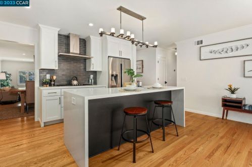 6747 Tory Way, Pleasanton CA  94568-2144 exterior