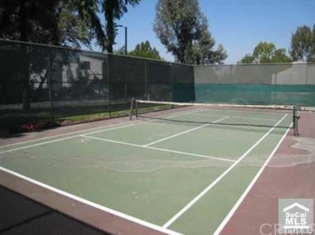 1610 Neil Armstrong St, Montebello CA 90640-2014 exterior