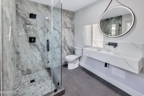 7142 12 St, Phoenix AZ 85022-3801 exterior