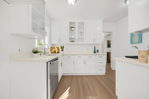 6139 Hazelbrook Ave, Lakewood CA  90712-1162 exterior