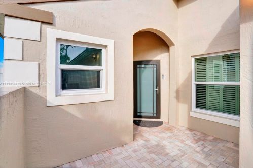 18125 21st St, Hollywood FL  33029-3030 exterior