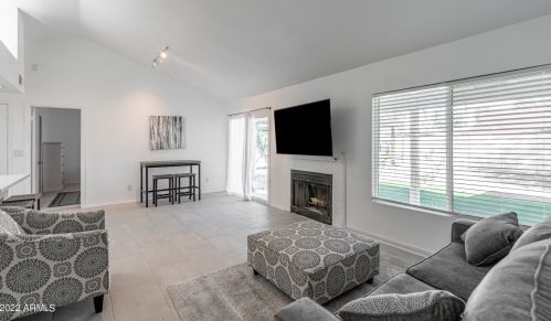 19401 8th Pl, Phoenix, AZ 85024-1745