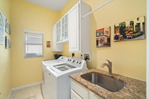 24190 Copperleaf Blvd, Bonita Springs FL 34135-8172 exterior