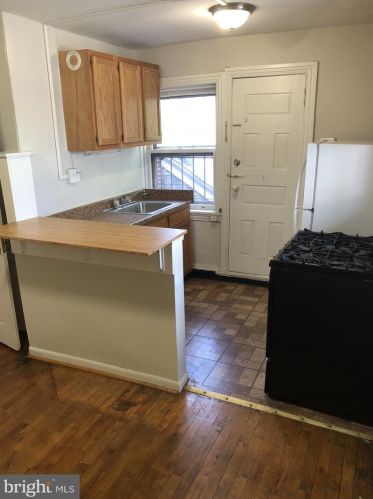 1313 Gilpin Ave, Wilmington, DE 19806-3159