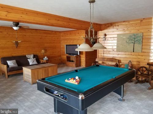 170 Poplar Pl, Blakeslee, PA 18610-7840