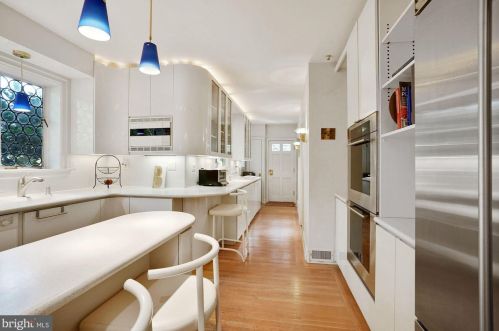 4310 42, Washington DC 20016-4613 exterior