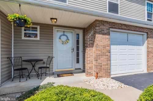 6608 Springford Ter, Harrisburg, PA 17111-6984