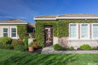 8250 Crowder Ln, Roseville, CA 95747-4723