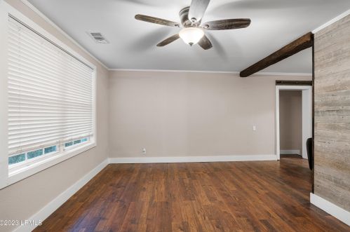 64 Cherokee Farms Rd, Beaufort SC  29906-8823 exterior