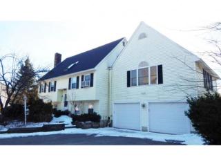 14 Boyd Rd, Londonderry, NH 03053-3686