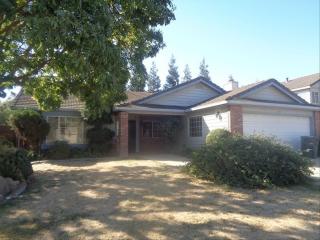 7100 Willow St, Hughson CA  95326-9242 exterior