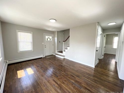 89 Stanwood Dr, New Britain CT  06053-3425 exterior