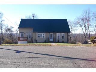 212 Chipper Rd, Waterbury, CT 06704-1101