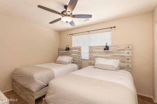 2135 Lk Shr Dr, Casa Grande AZ  85122-6105 exterior