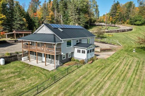 118 Reed Rd, Columbia NH  03576-3813 exterior