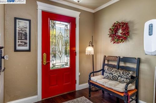 21278 Sweet Ln, Hayward, CA 94546-6232