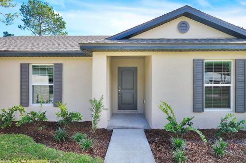 3009 2nd Ave, Cape Coral, FL 33909-6802