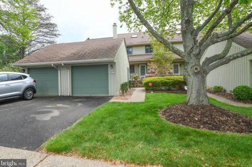 1656 Hunters Ct, Yardley, PA 19067-5743