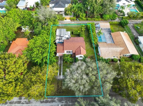 141 104th St, Miami, FL 33138-2028