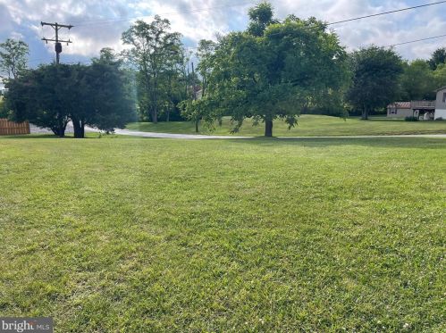 1021 White Hall Rd, Littlestown PA  17340-9654 exterior