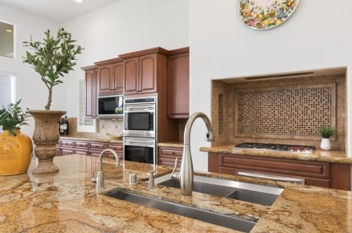 81530 Carboneras, La Quinta CA  92253-8219 exterior
