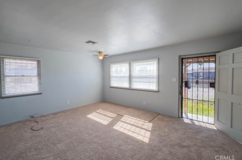 1012 Willowbrook Ave, Compton, CA 90220-2332