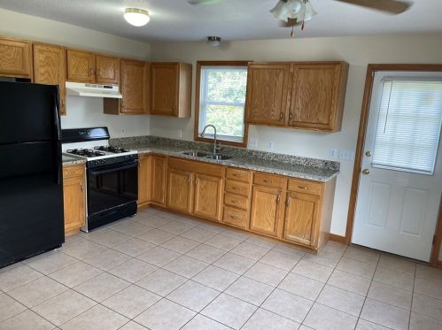 53 Lawe St, Springfield MA  01151-1727 exterior