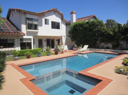 4085 Caminito Terviso, San Diego CA  92122-1991 exterior