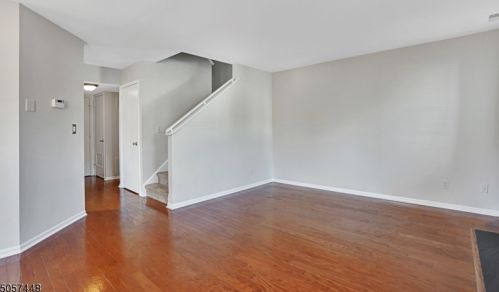 2 Brigade Ct, Bedminster NJ  07921-1838 exterior