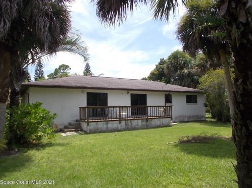 3310 Grant Rd, Melbourne, FL 32949-8125