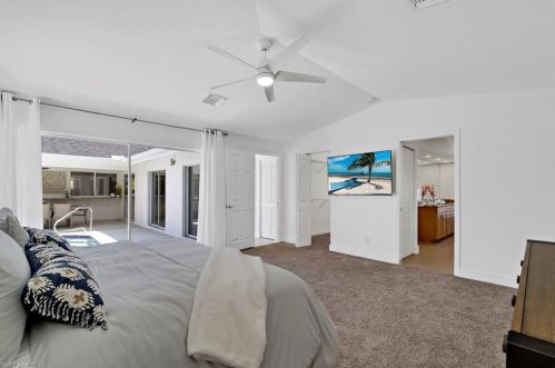 740 Orchid Dr, Naples FL  34102-5015 exterior