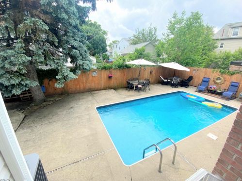 1300 Avy St, Industrial Hillside, NJ 07205-2214