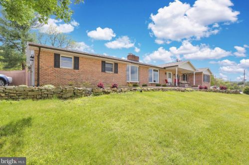 10 Allendale Rd, Shoemakersville, PA 19555-9517