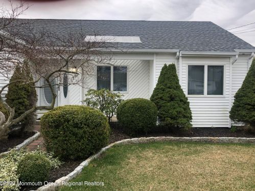 707 Bowsprit Pt, Lacey Township, NJ 08734-2607