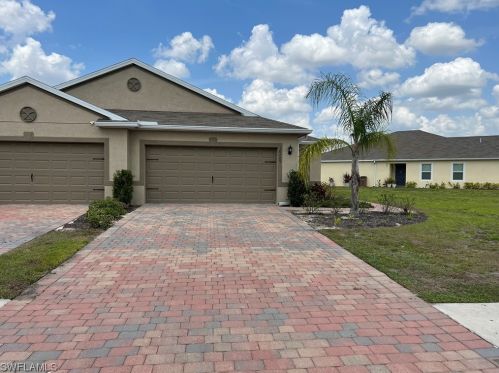 10709 Crossback Ln, Lehigh Acres, FL 33936-6666