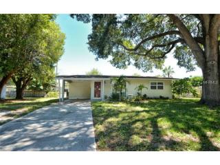 2945 Michigan St, Sarasota, FL 34237-7341