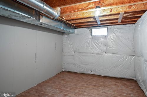 15573 Alderbrook Dr, Haymarket VA  20169-6130 exterior