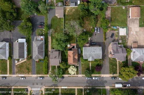 266 Spring St, Tinton Falls NJ  07701-2231 exterior