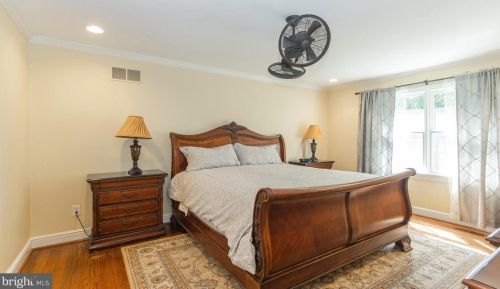 912 Victoria Ct, Downingtown PA  19335-4460 exterior