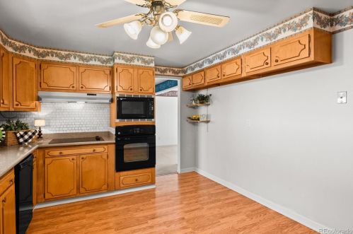 8180 Tpke Dr, Westminster CO 80031-4329 exterior