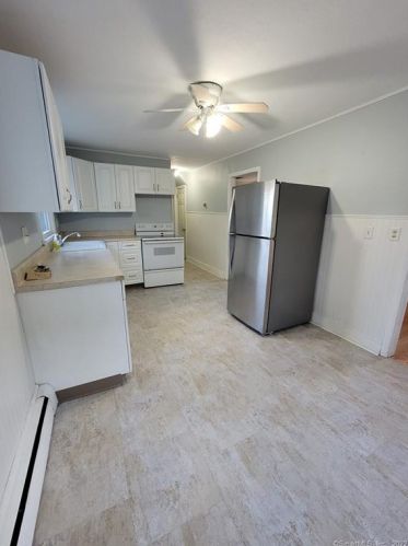 351 Farmington Ave, Bristol CT  06010-3901 exterior
