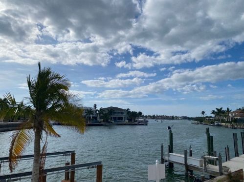 721 Rockport Ct, Marco Island, FL 34145-6836