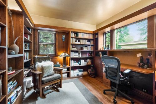 1003 Sylvan Ave, Milwaukee WI 53217-5355 exterior